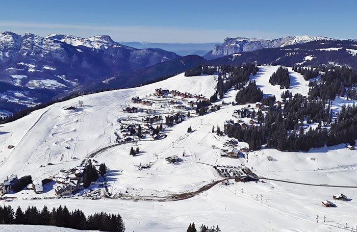 chalet situé au pied des pistes de Merdassier station de ski Merdassier Manigod