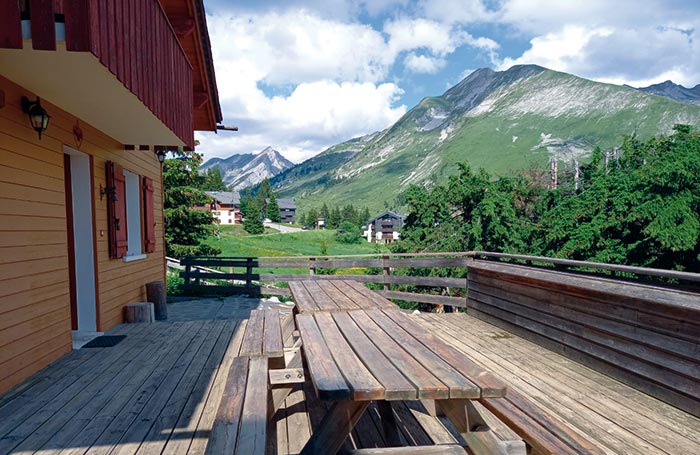 Manigod, village authentique de Haute Savoie, proche de Annecy et de Genève photo arvimedia